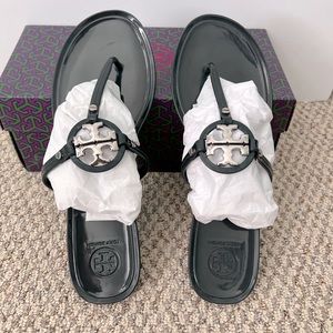 Tory Burch mini miller jelly thing, navy, size 10